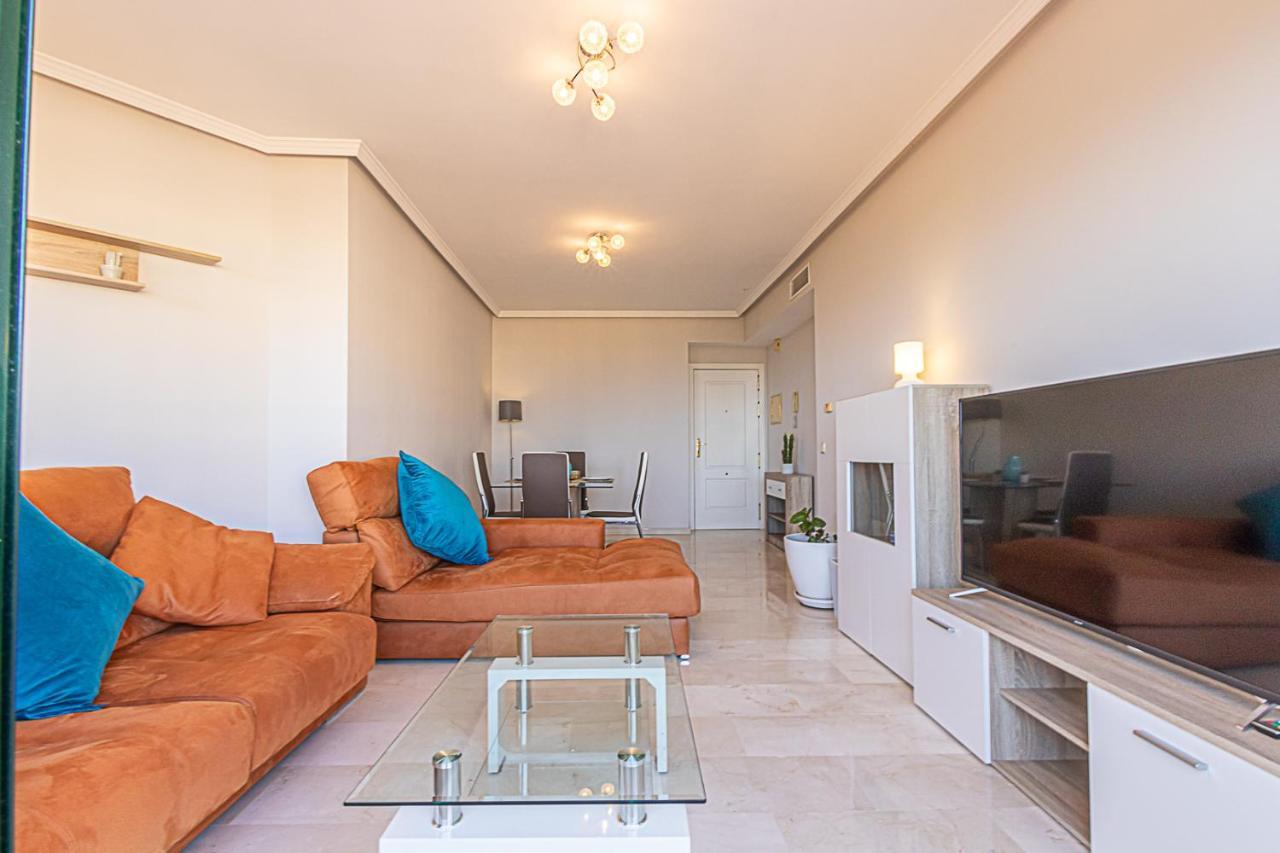 797 Holiday Rentals - Moderno Piso Para 5 Con Hermosas Vistas Benalmádena Esterno foto