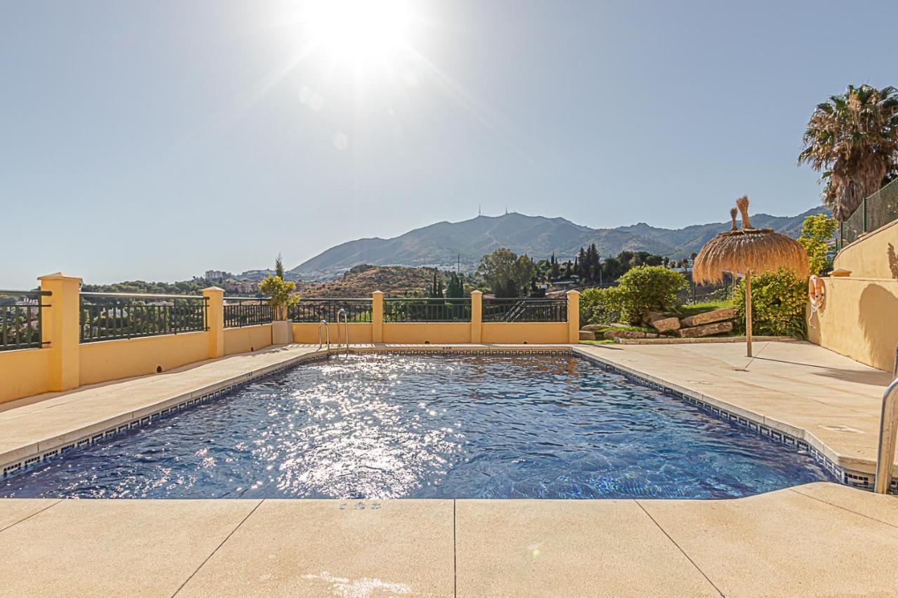 797 Holiday Rentals - Moderno Piso Para 5 Con Hermosas Vistas Benalmádena Esterno foto