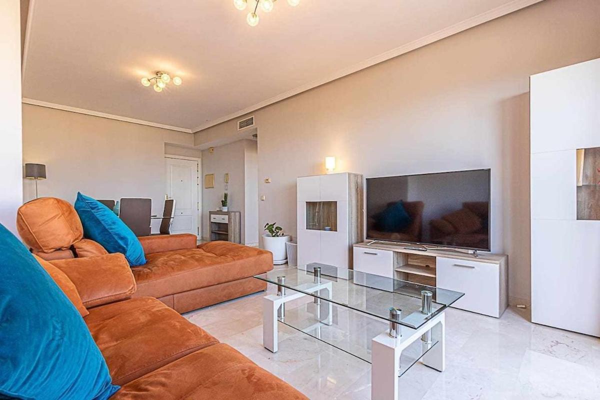 797 Holiday Rentals - Moderno Piso Para 5 Con Hermosas Vistas Benalmádena Esterno foto