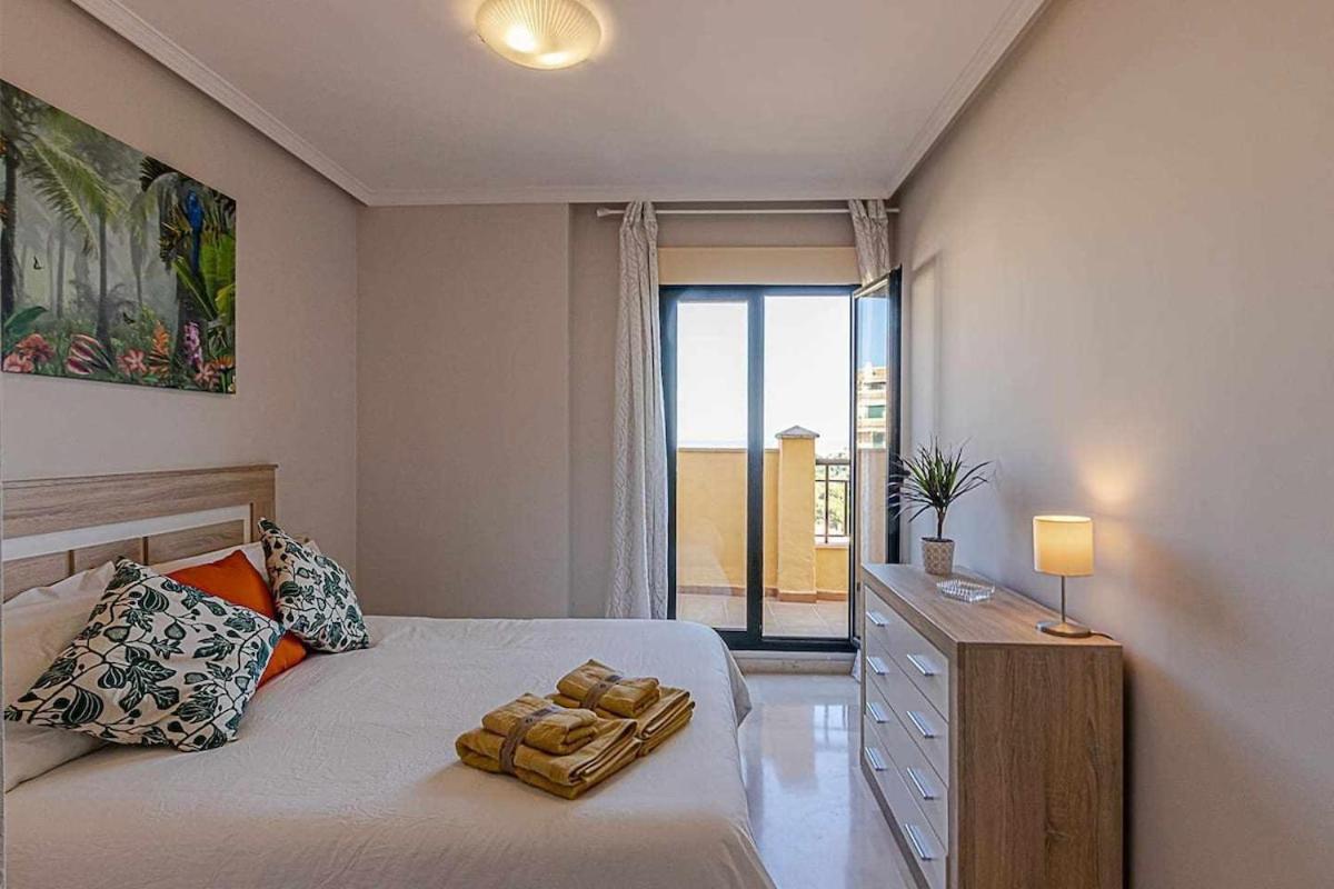 797 Holiday Rentals - Moderno Piso Para 5 Con Hermosas Vistas Benalmádena Esterno foto