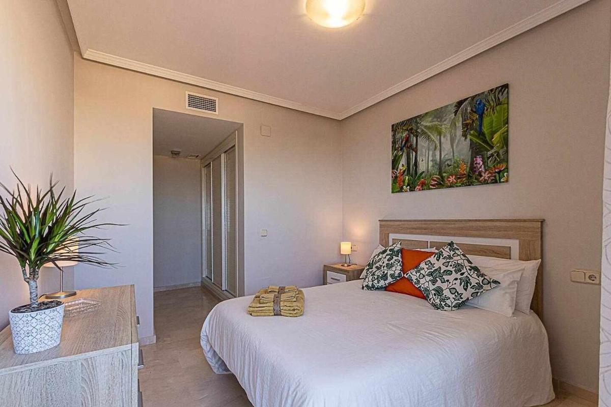 797 Holiday Rentals - Moderno Piso Para 5 Con Hermosas Vistas Benalmádena Esterno foto