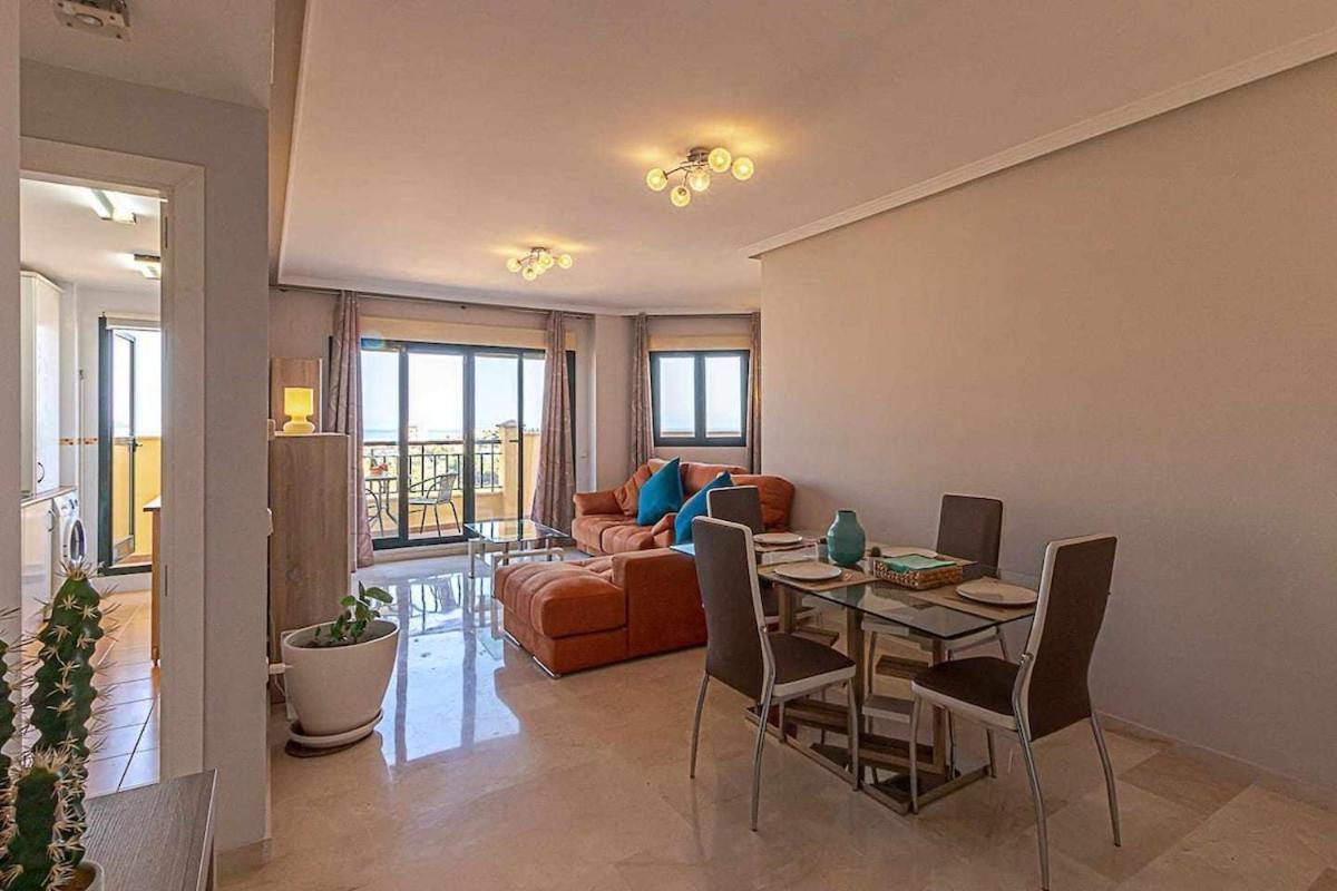797 Holiday Rentals - Moderno Piso Para 5 Con Hermosas Vistas Benalmádena Esterno foto