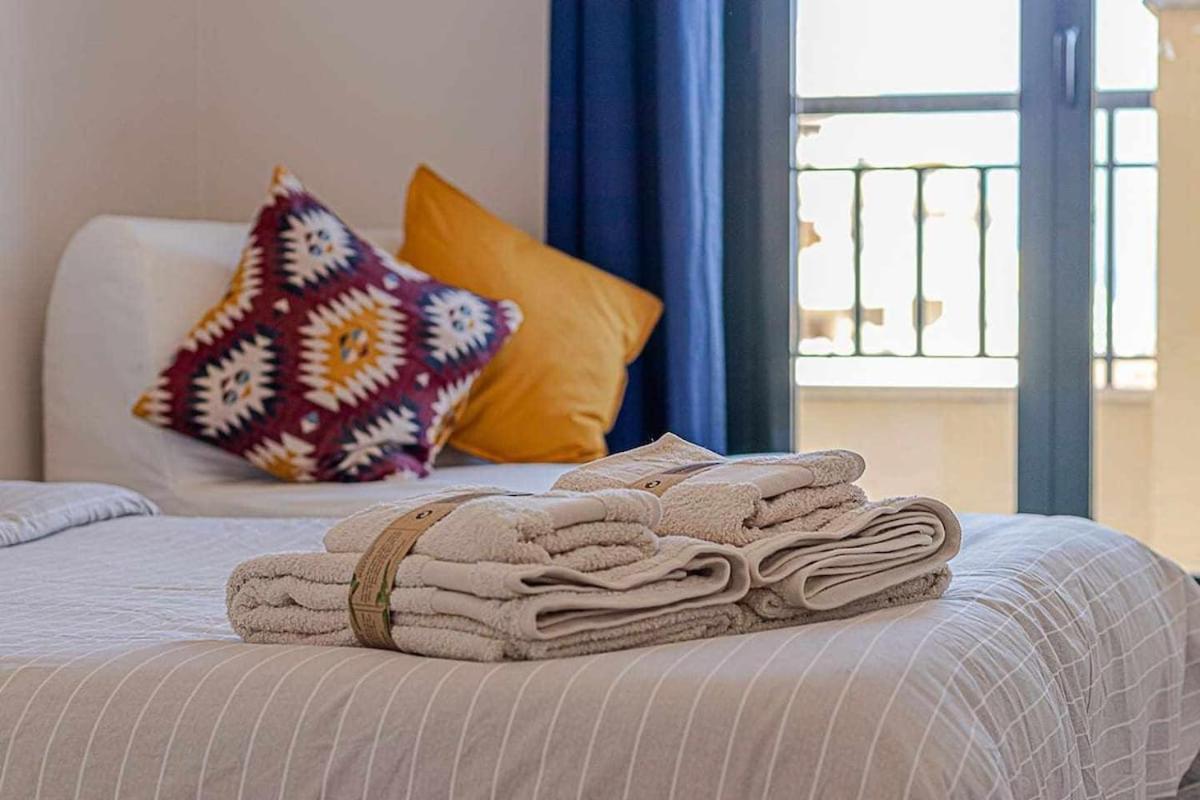 797 Holiday Rentals - Moderno Piso Para 5 Con Hermosas Vistas Benalmádena Esterno foto