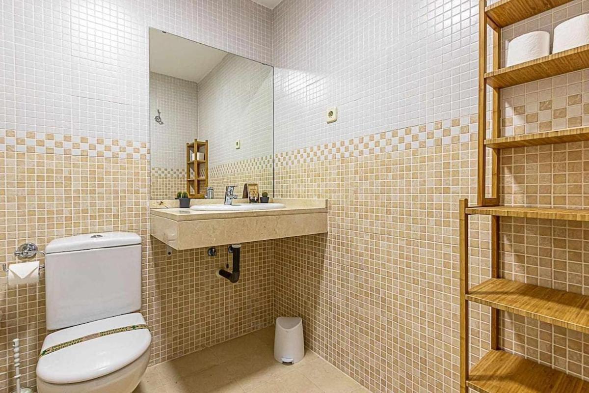 797 Holiday Rentals - Moderno Piso Para 5 Con Hermosas Vistas Benalmádena Esterno foto
